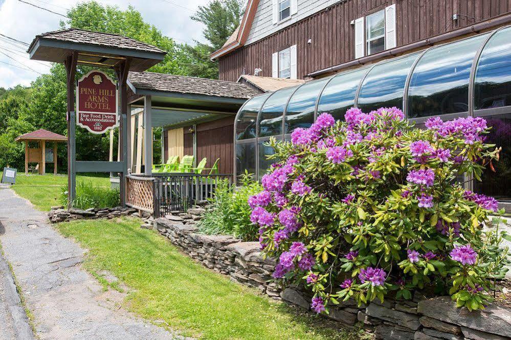 Pine Hill Arms Hotel 외부 사진