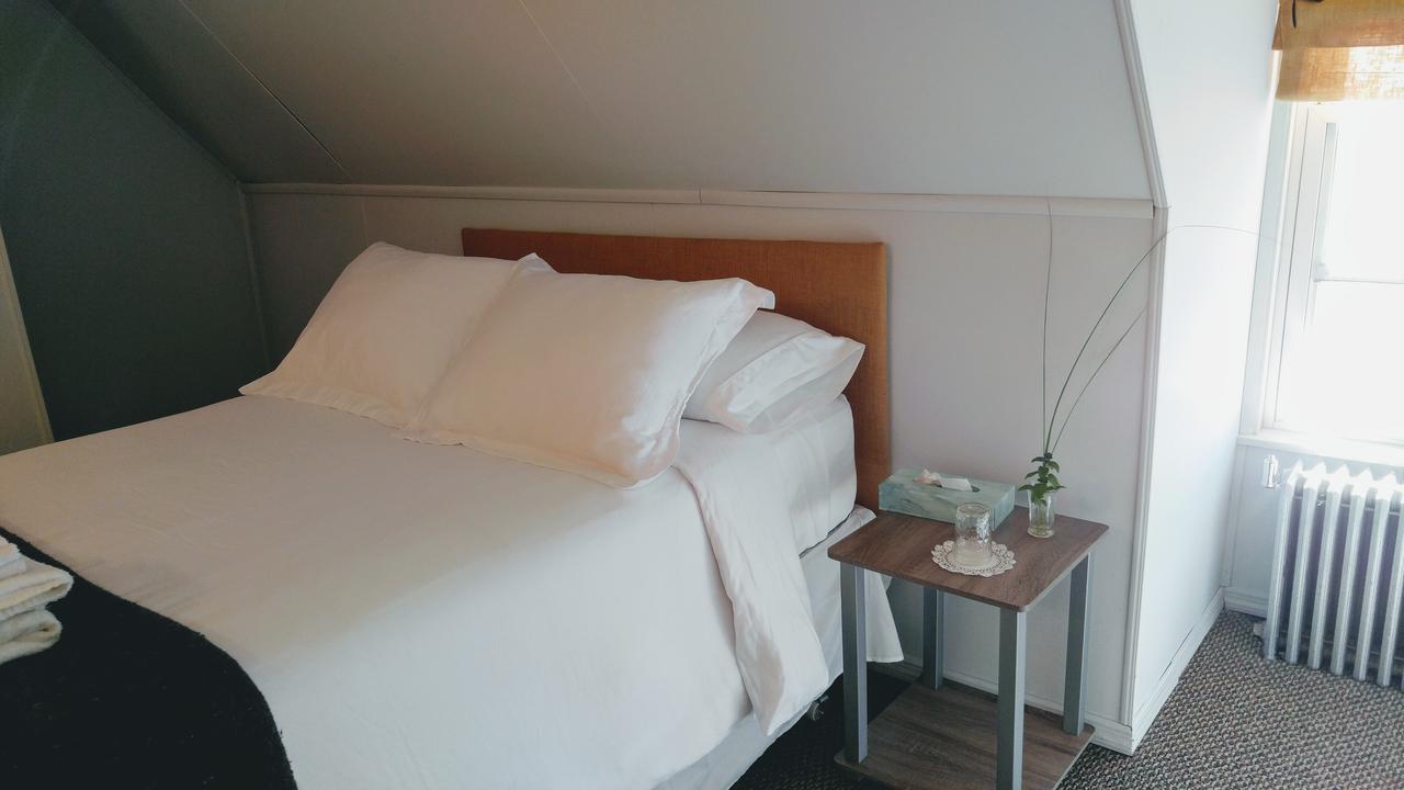Pine Hill Arms Hotel 외부 사진